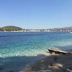 Inevig 로고즈니차