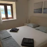 Inevig 빌라 로고즈니차
